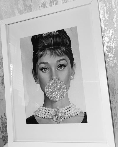 Audrey Hepburn bubble gum print